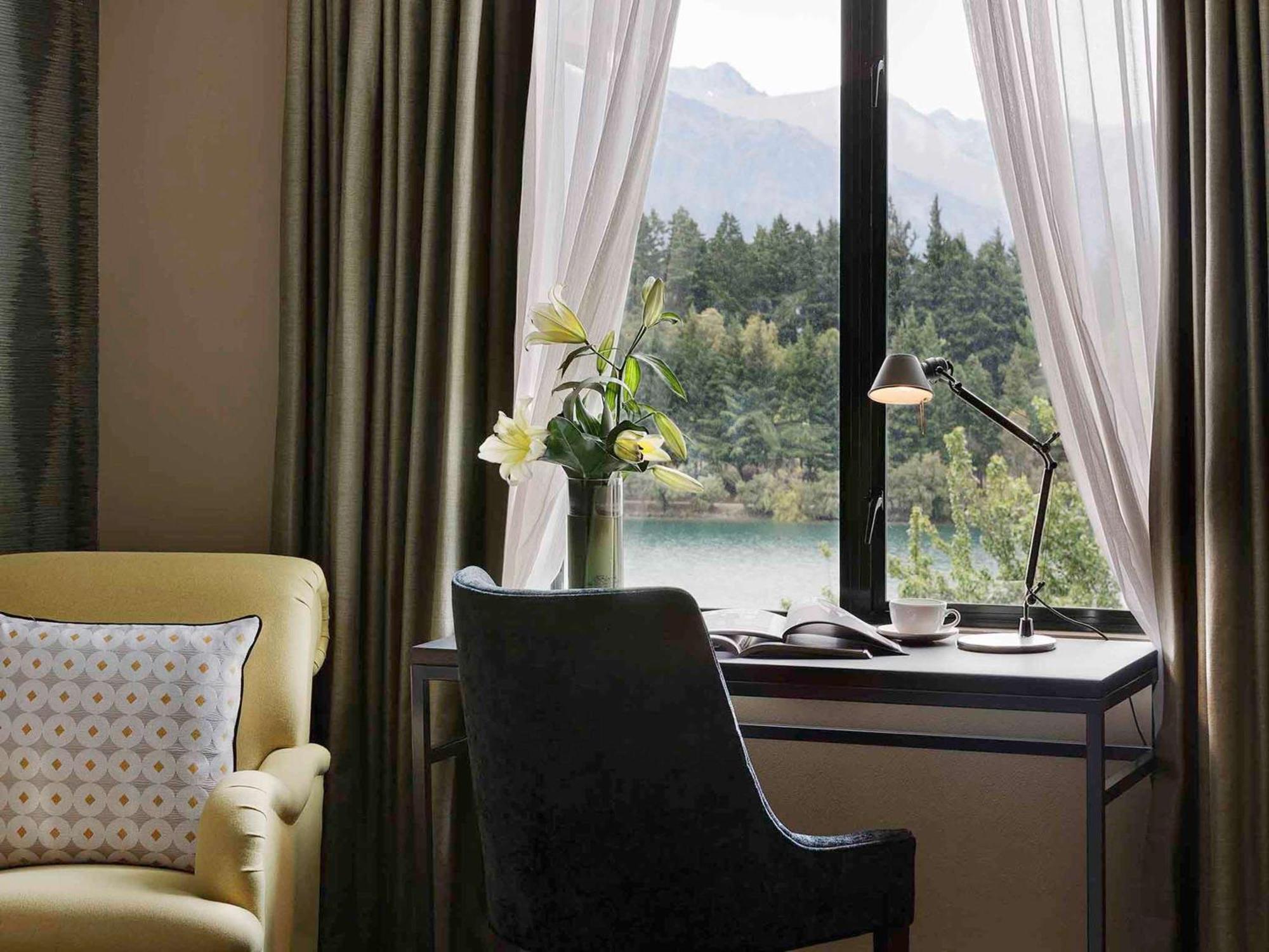 Hotel St Moritz Queenstown - Mgallery By Sofitel Bagian luar foto A room at The Lodge at Blue Sky